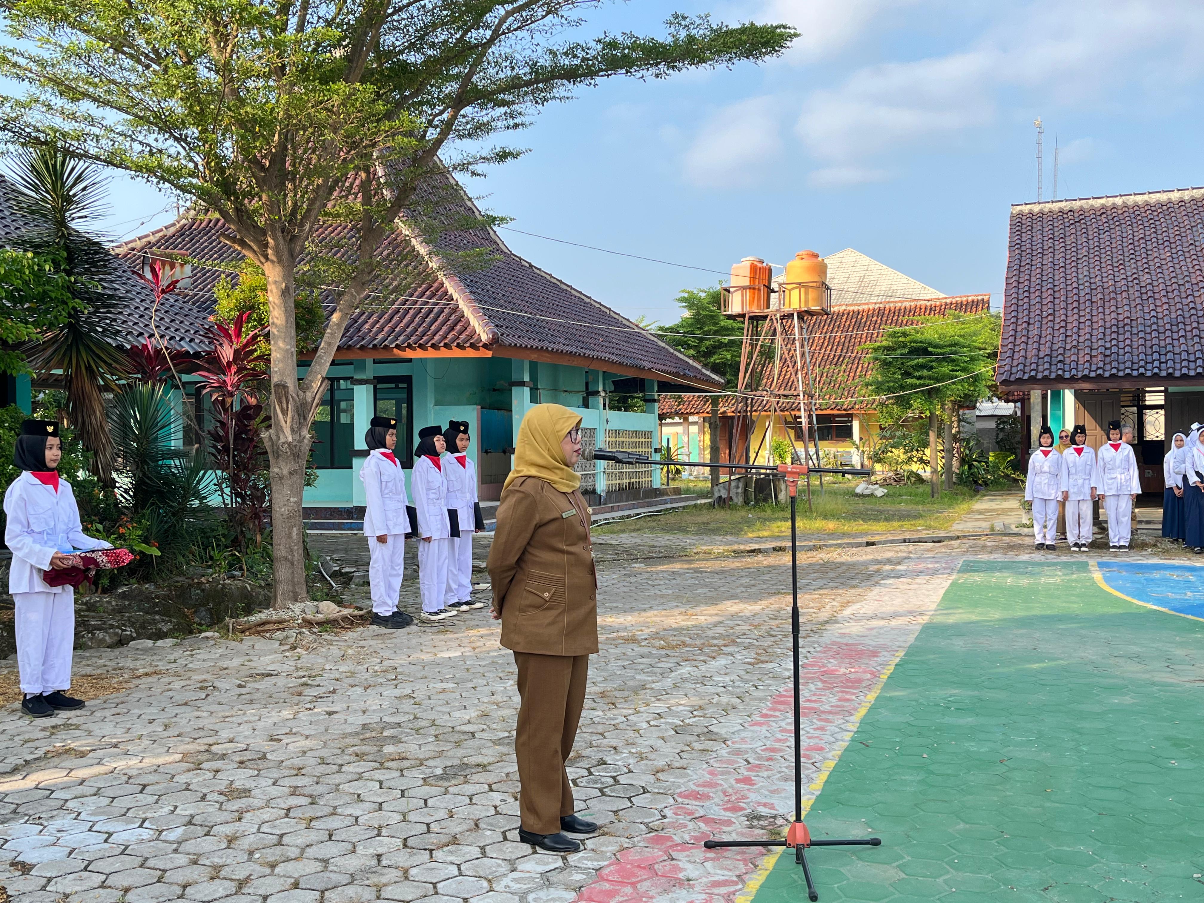 MPLS RAMAH 2025 SMP NEGERI 4 LARANGAN